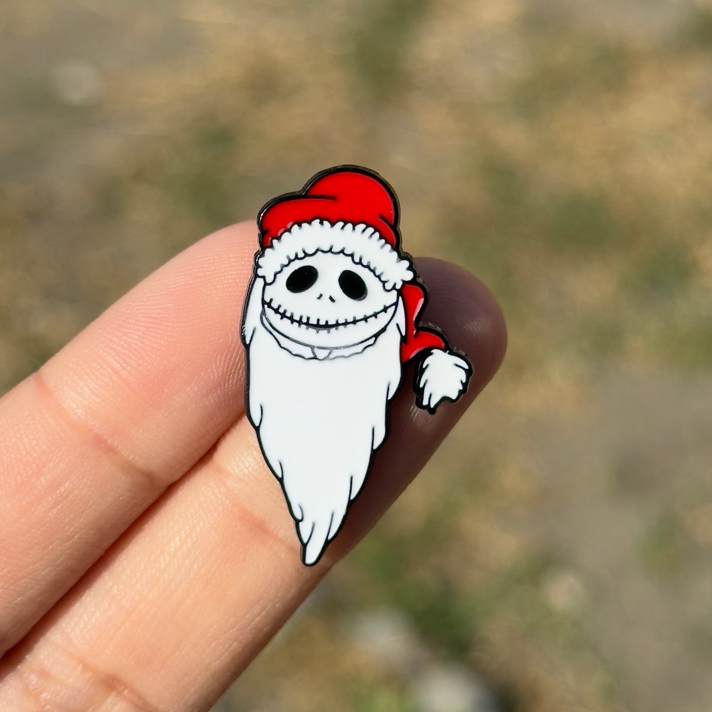 Christmas face pin