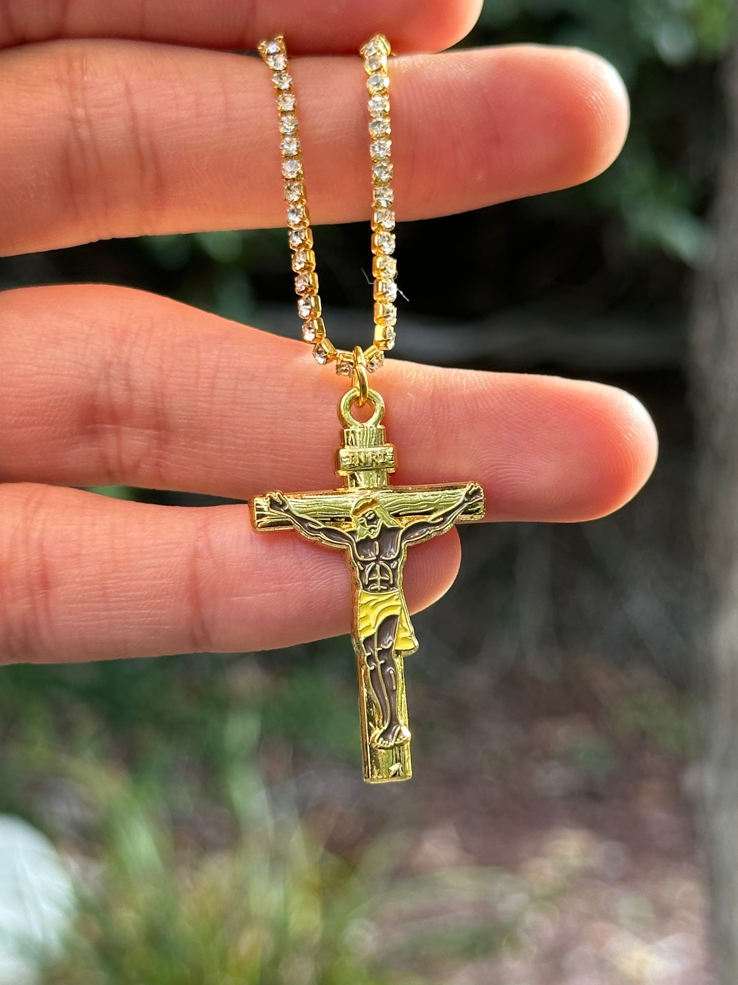 Cristo pin chain