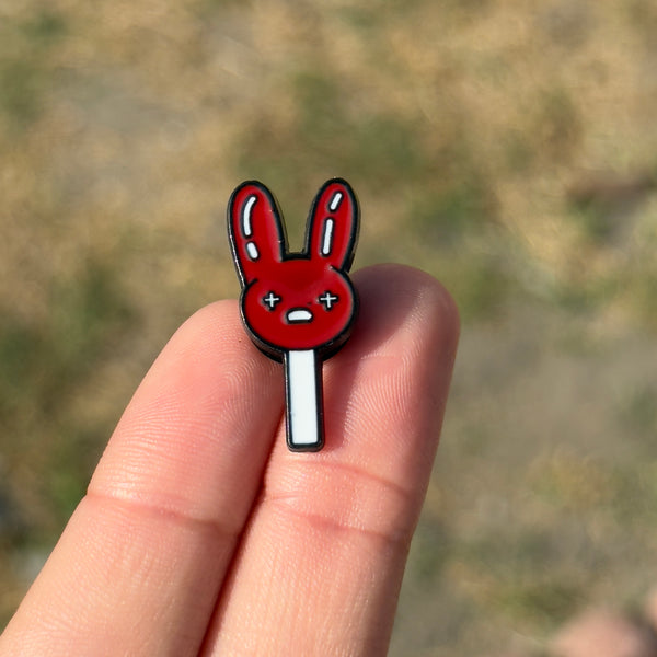 La Nueva Religion Pin