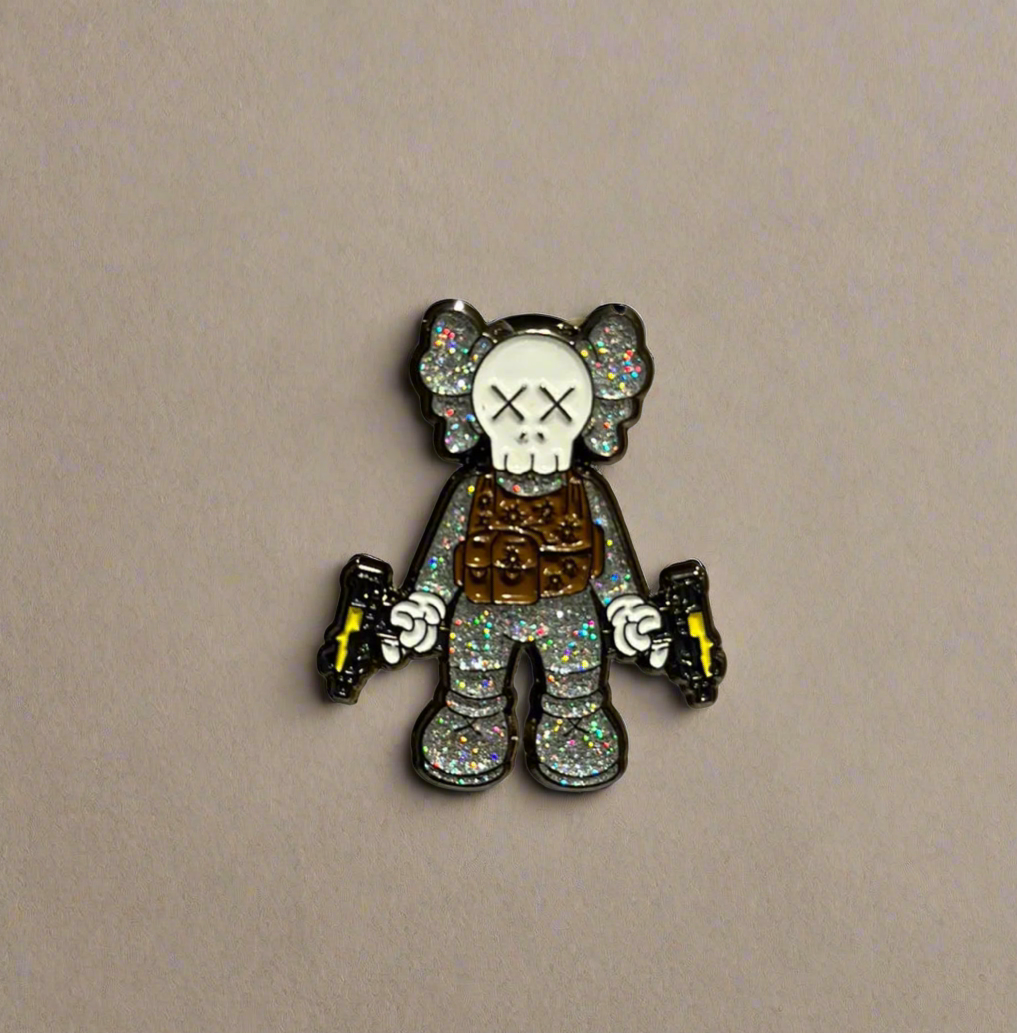 Bélico silver pin (hat is not included)